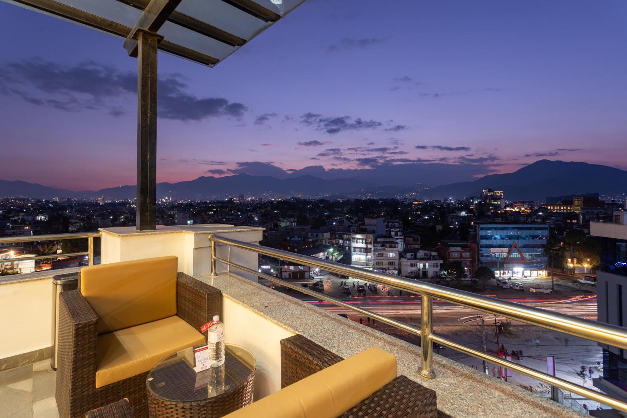 Mandala Norling Lords Prime Kathmandu Hotel ภายนอก รูปภาพ