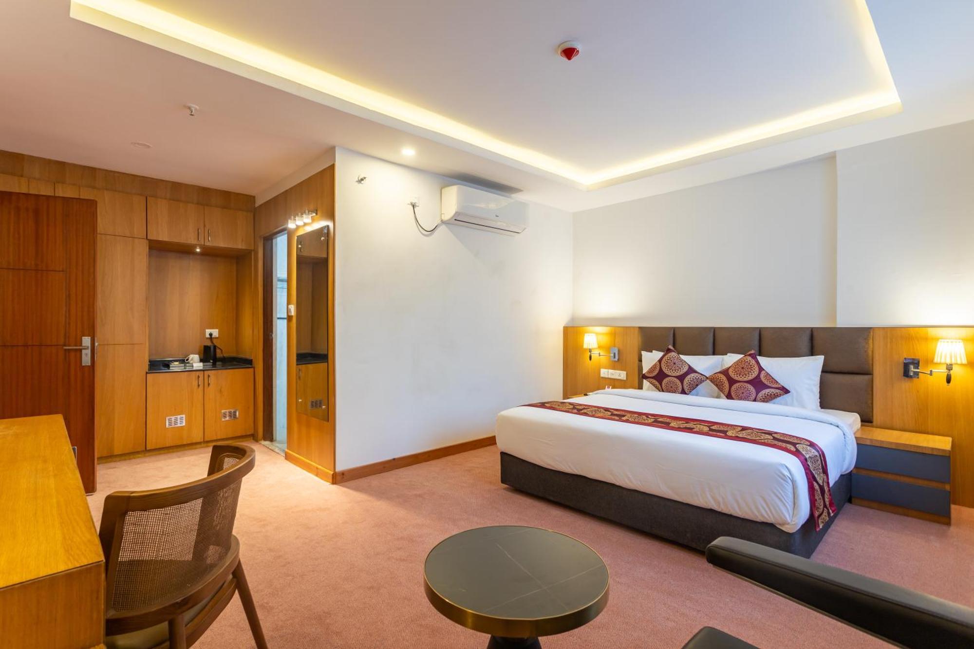 Mandala Norling Lords Prime Kathmandu Hotel ภายนอก รูปภาพ